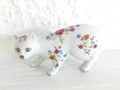 Kleine Katze Fanklin Mint mit Blumen 12