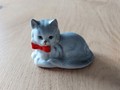 Kleine Katze vintage mit roter Schleife 14