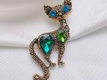 Hübsche Brosche Katze mit blauen Augen 
