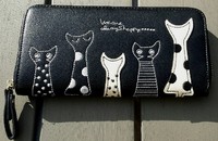 Schwarzes Porte-monnaie mit 5 Katzen