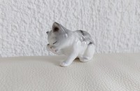 Vintage kleine Katze bei der Morgenwäsche 2