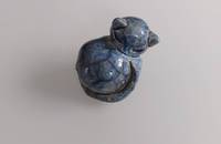 Kleine blaue Katze Raku