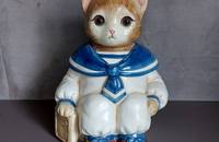 Grosse Dose Katze humanisiert als Matrose 