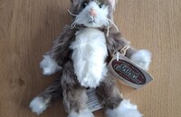 Katze aus Plüsche Dusty von Ganz